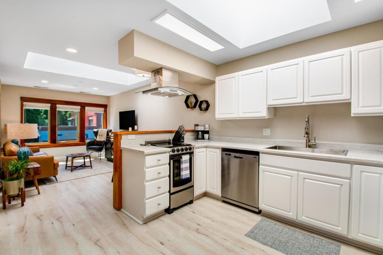 Port Angeles City View Loft Extérieur photo